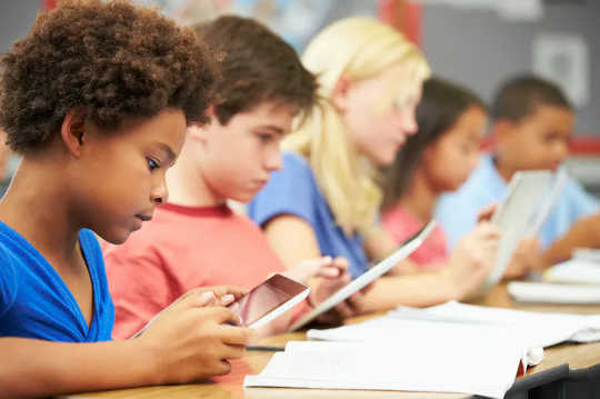 How Digital Literacy Skills Help Children Navigate and Respond To Misinformation